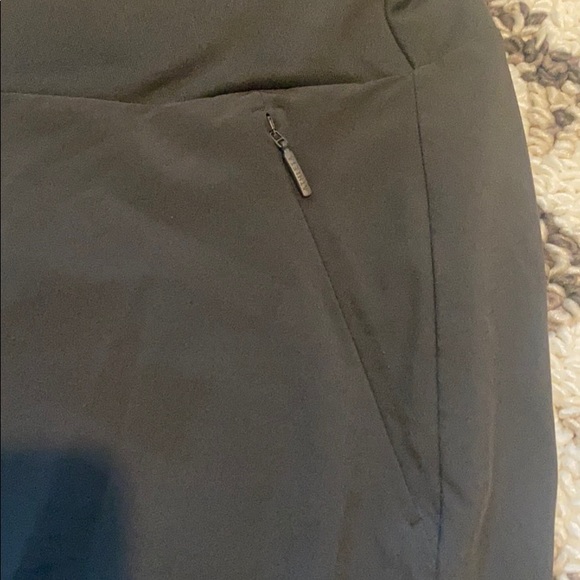 Athletic joggers - Picture 2 of 3